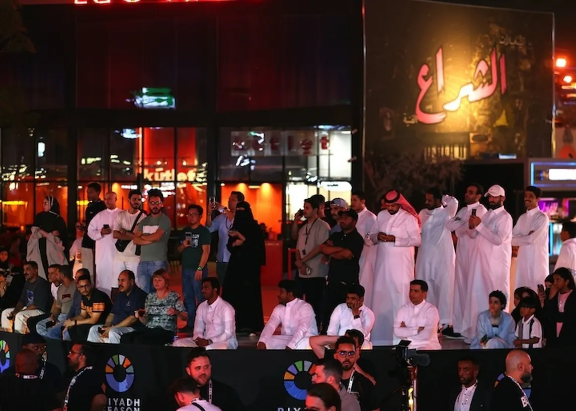 Saudi-Arabia-Grand Arrivals_scene4