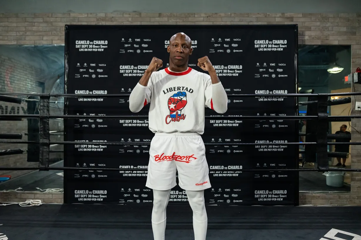 Yordenis Ugas and Mario Barrios Media Workout - 09.19.23_09_30_2023_Workout (9)