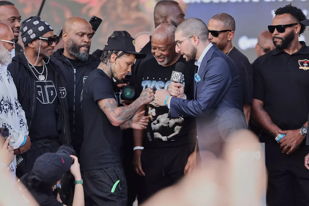 0035_Davis vs Garcia Weigh-ins