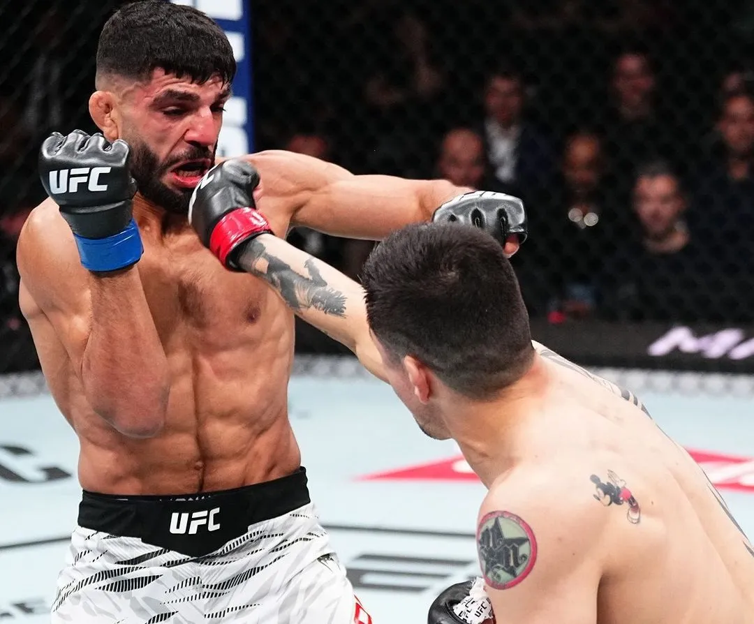 Brandon Moreno logra contundente DU sobre Amir Albazi en Edmonton