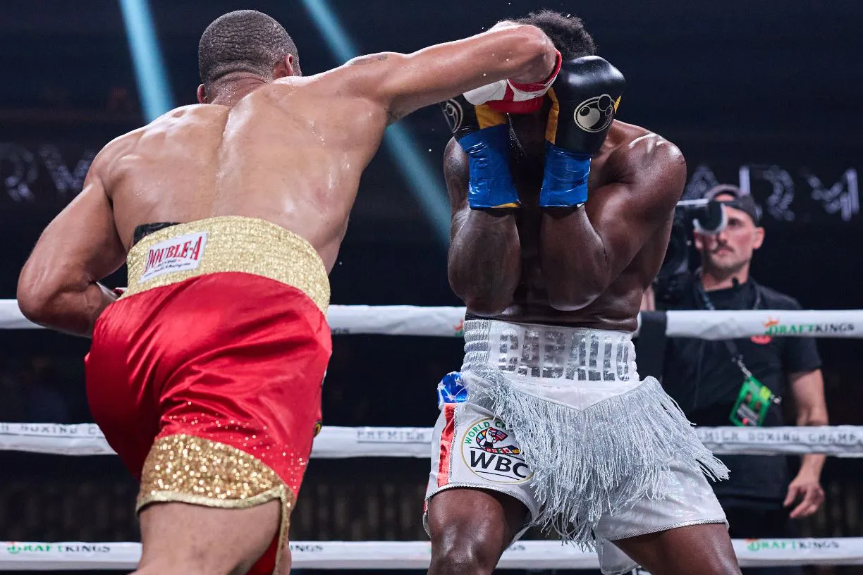 0046_Carlos Adames vs Julian Williams