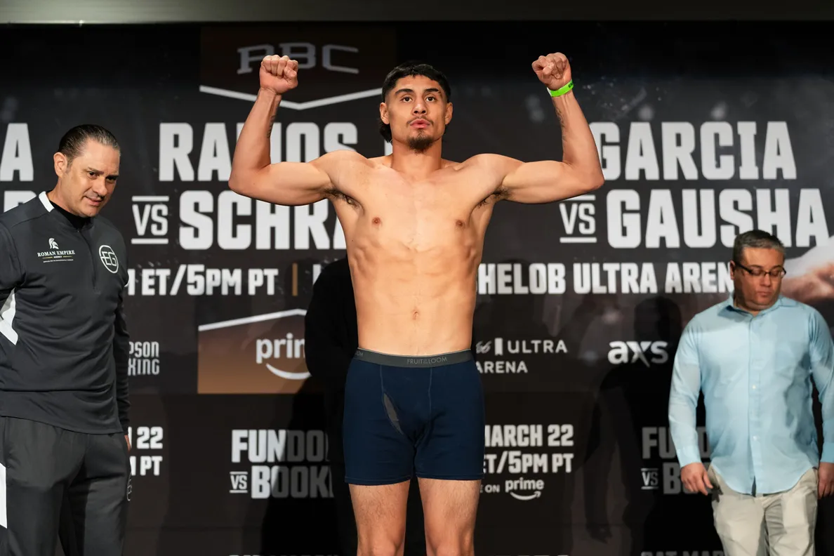 Fundora vs Booker Weigh-in - 03.21.25_03_22_2025_Weigh-in (12)