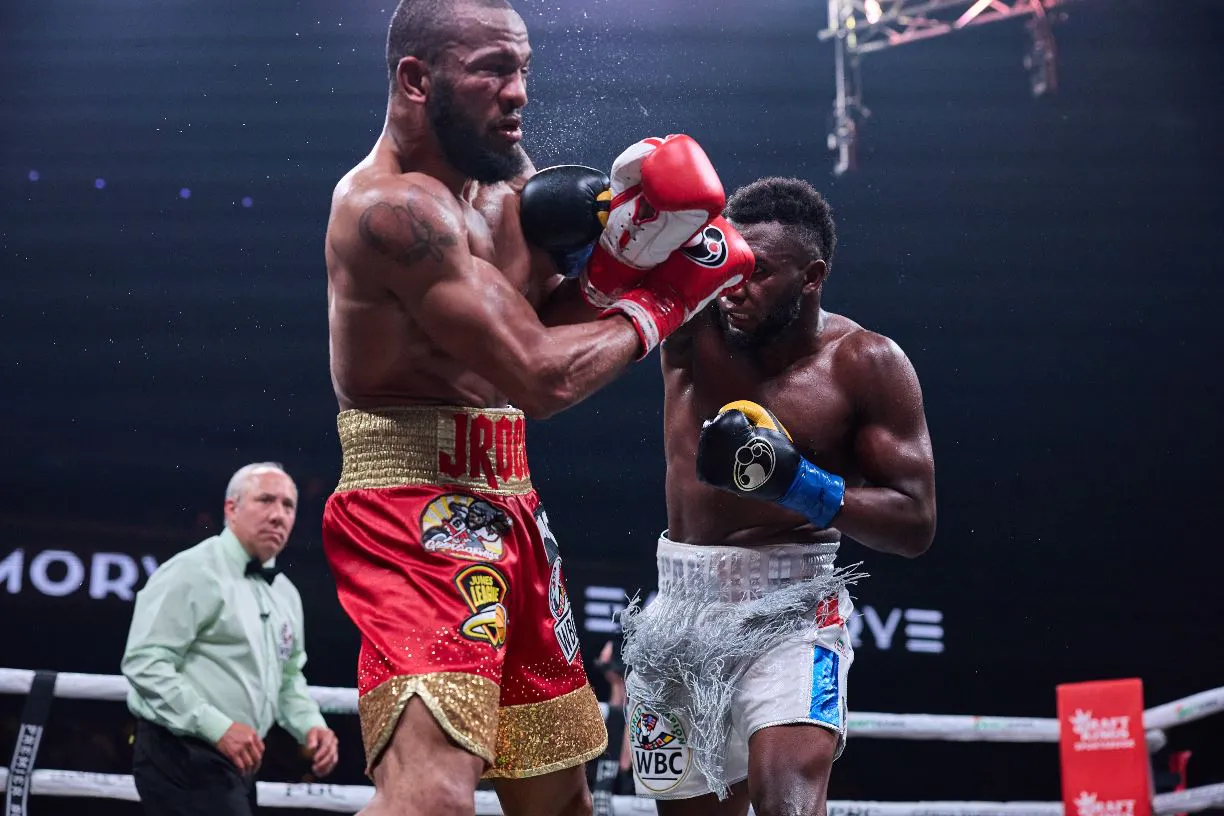 0052_Carlos Adames vs Julian Williams