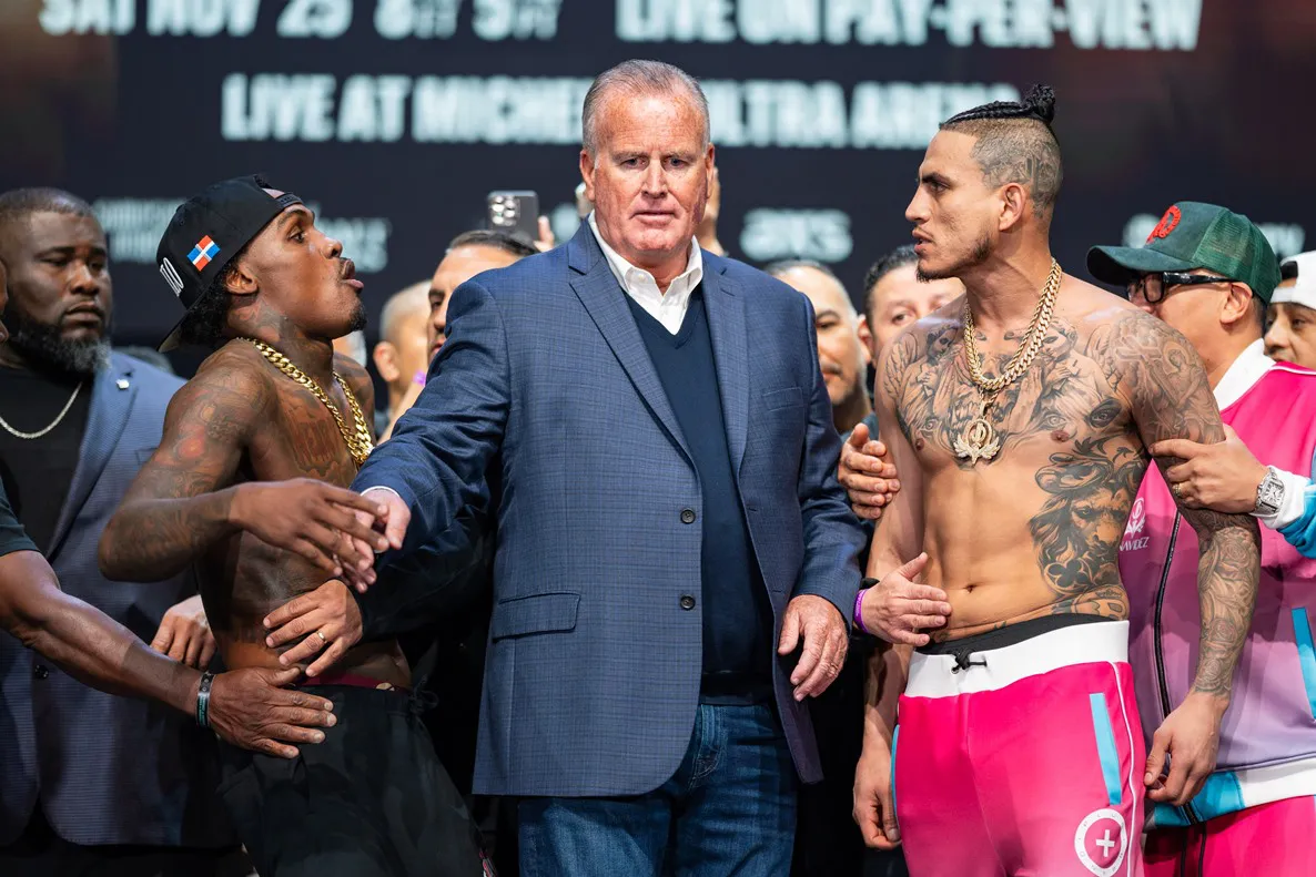Benavidez vs Andrade Weigh-in - 11.24.23_11_25_2023_Weigh-in (32)