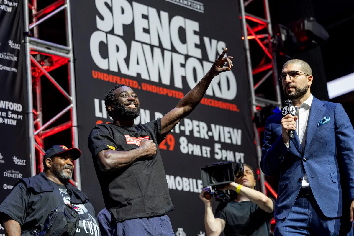060_Spence_Crawford_Weigh-ins