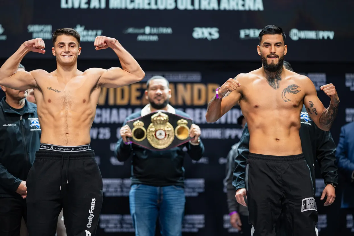 Benavidez vs Andrade Weigh-in - 11.24.23_11_25_2023_Weigh-in (7)