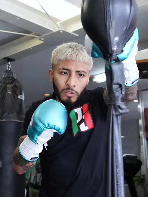 AlexandroSantiagoEntrenoNAOKI (15)