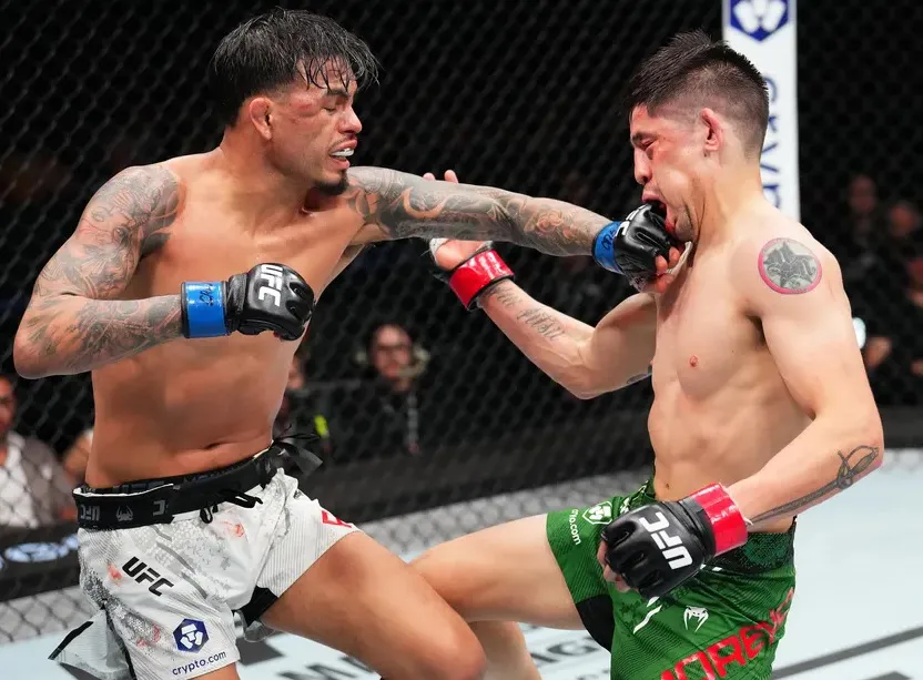 Brandon Royval vence por dividida a Brandon Moreno en México