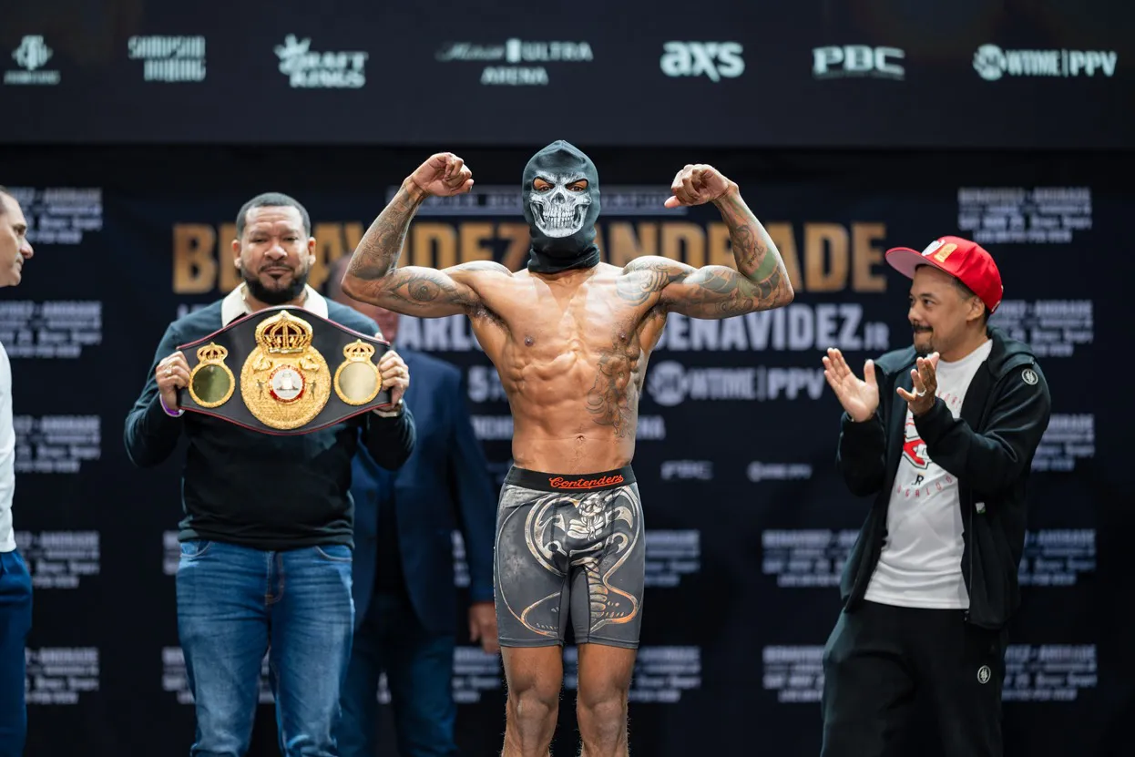 Benavidez vs Andrade Weigh-in - 11.24.23_11_25_2023_Weigh-in (13)