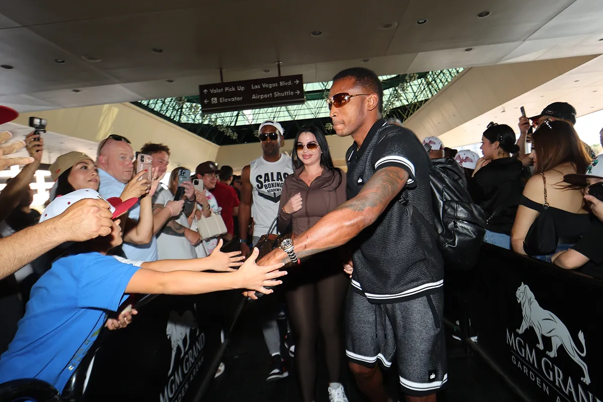 Canelo vs Berlanga Grand Arrivals - 09.10.24_09_14_2024_Grand Arrivals (20)