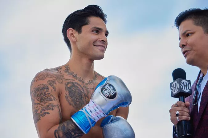 0108_Ryan Garcia media workout