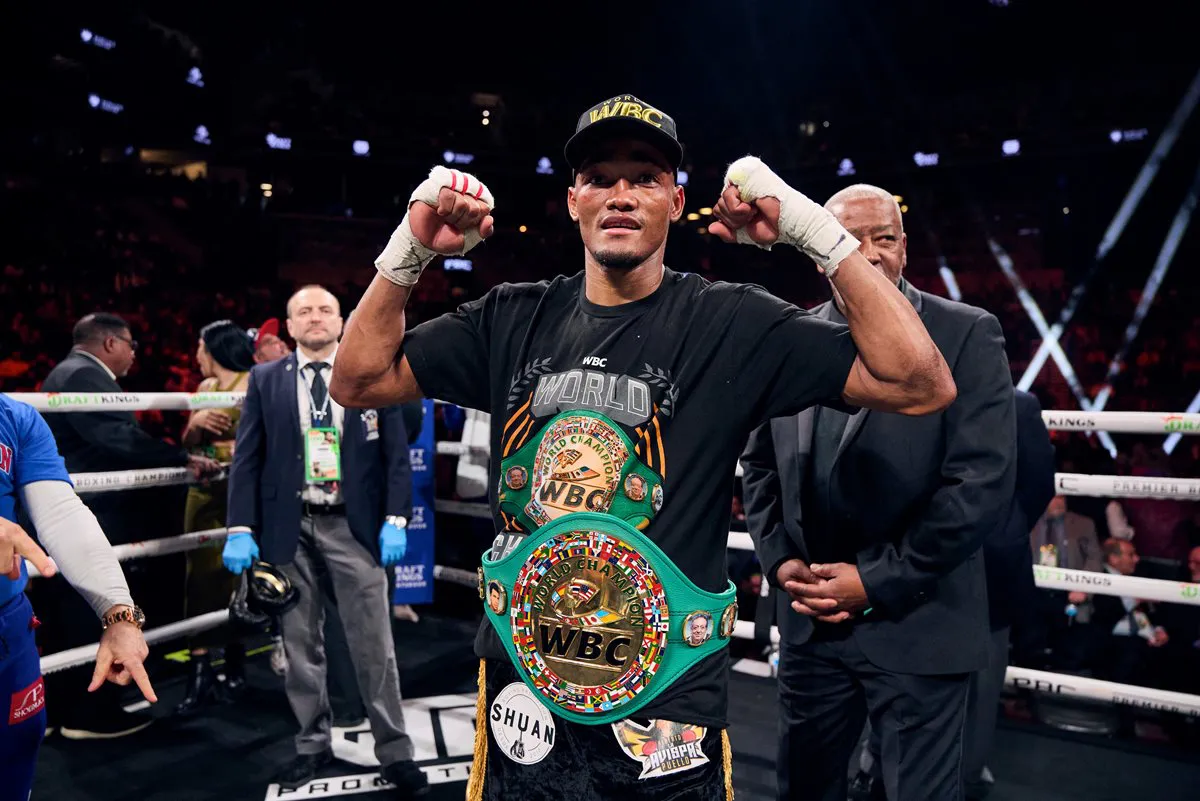 Alberto Puello vs Sandor Martin_03_01_2025_Fight (11)