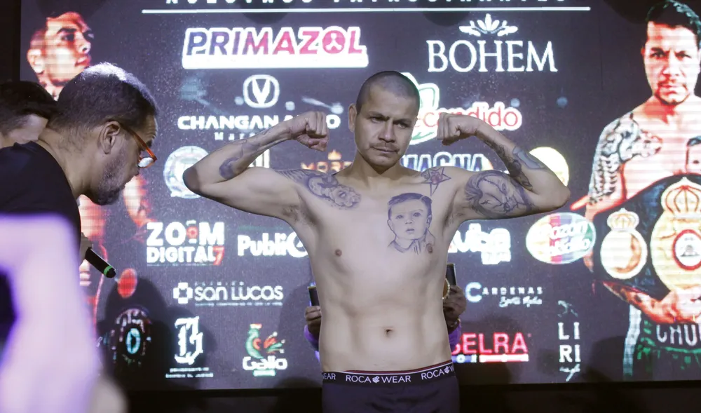 Roger Gutiérrez vs Moisés Flores Pesaje