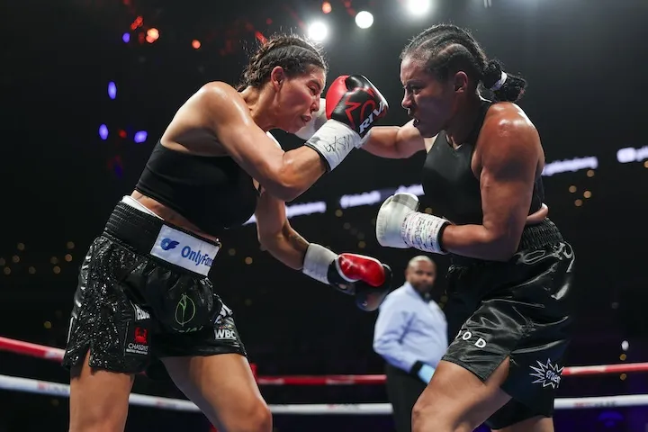 Cecilia Braekhus vs Maricela Cornejo