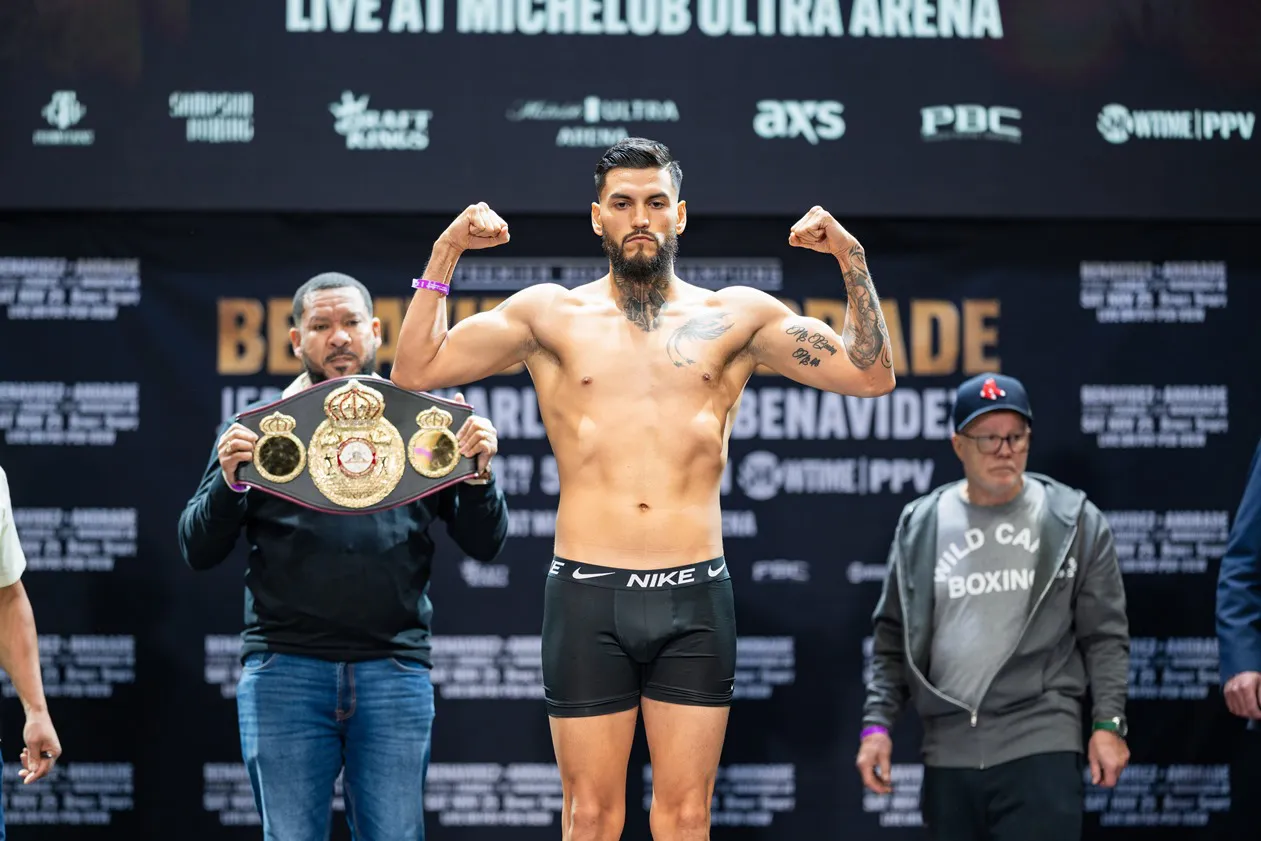 Benavidez vs Andrade Weigh-in - 11.24.23_11_25_2023_Weigh-in (4)