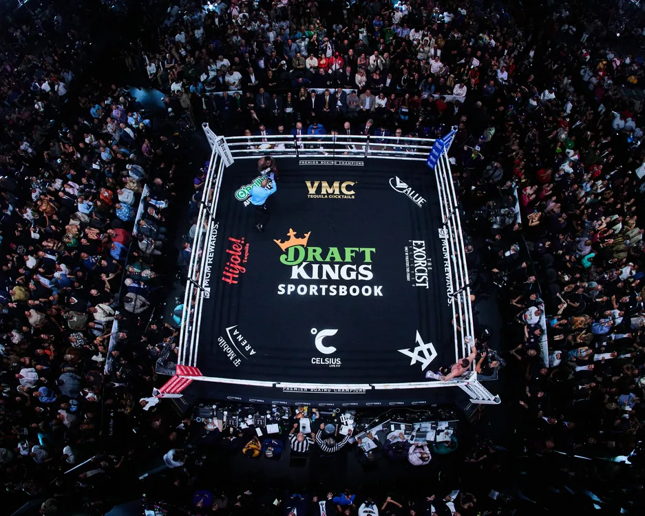 0149_Canelo vs Charlo