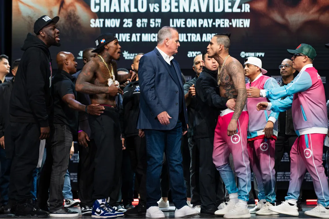 Benavidez vs Andrade Weigh-in - 11.24.23_11_25_2023_Weigh-in (21)