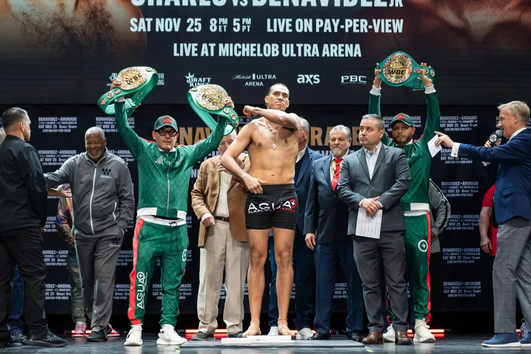 Benavidez vs Andrade Weigh-in - 11.24.23_11_25_2023_Weigh-in (23)