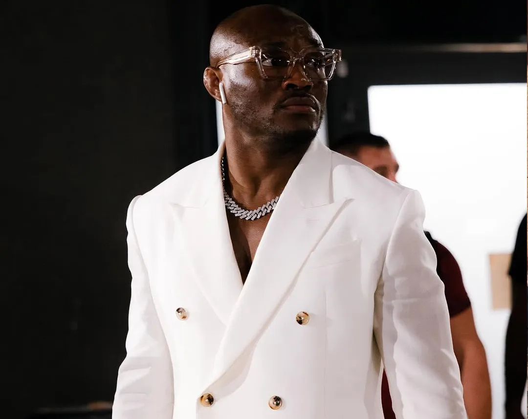 Kamaru Usman plantea solución a problemas de los Fighting Nerds