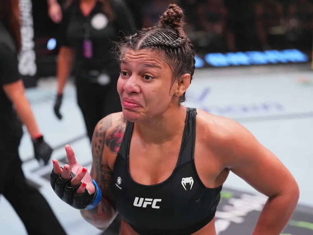 Bueno Silva aprovecha error de Holm y la somete en Las Vegas