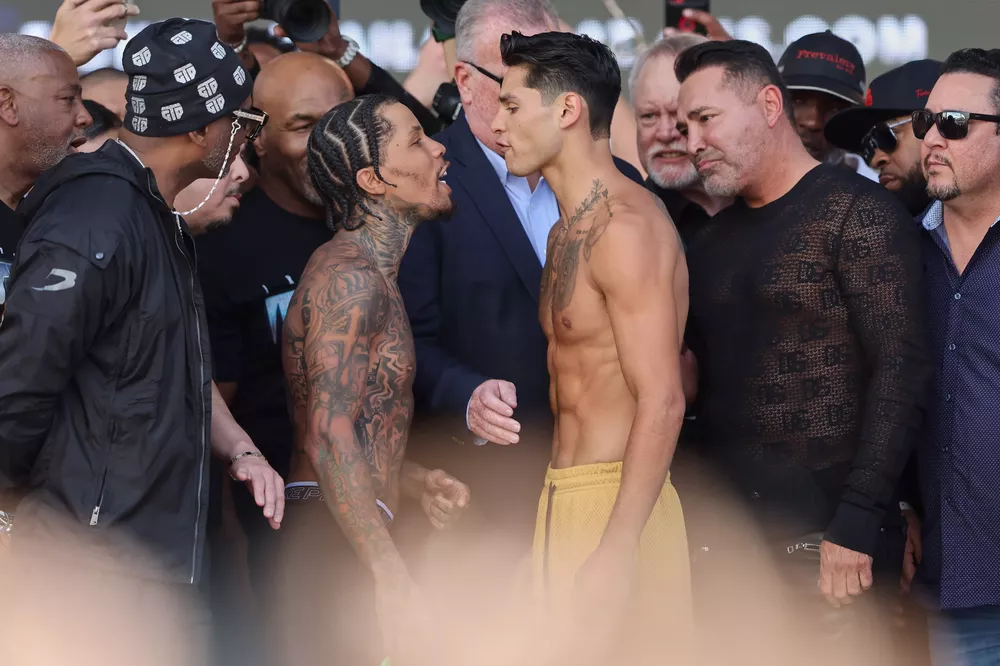 0017_Davis vs Garcia Weigh-ins