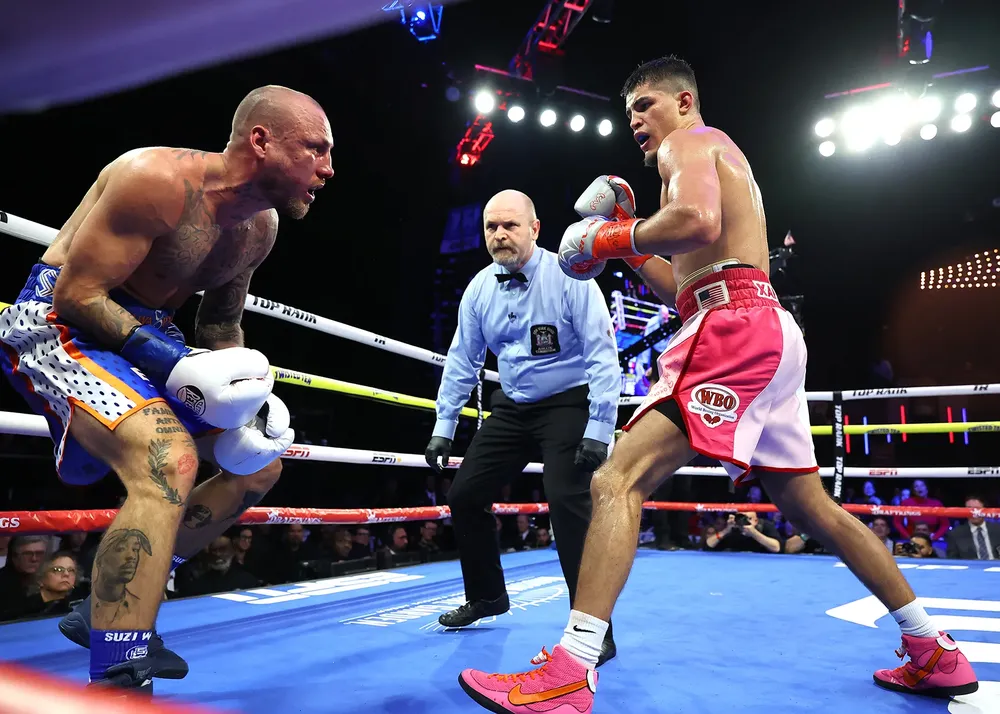 Xander Zayas vs Slawa Spomer_action16