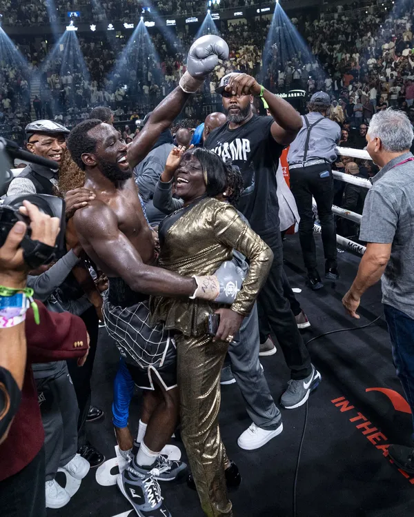 052_Spence_vs_Crawford