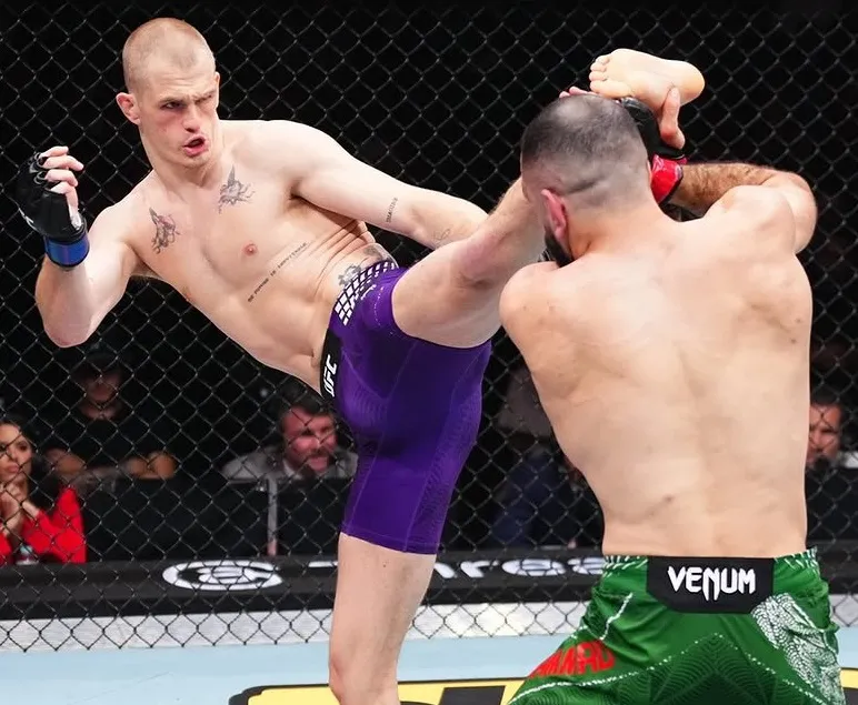 Ian Garry vence unánime a Belal Muhammad en UFC Qatar