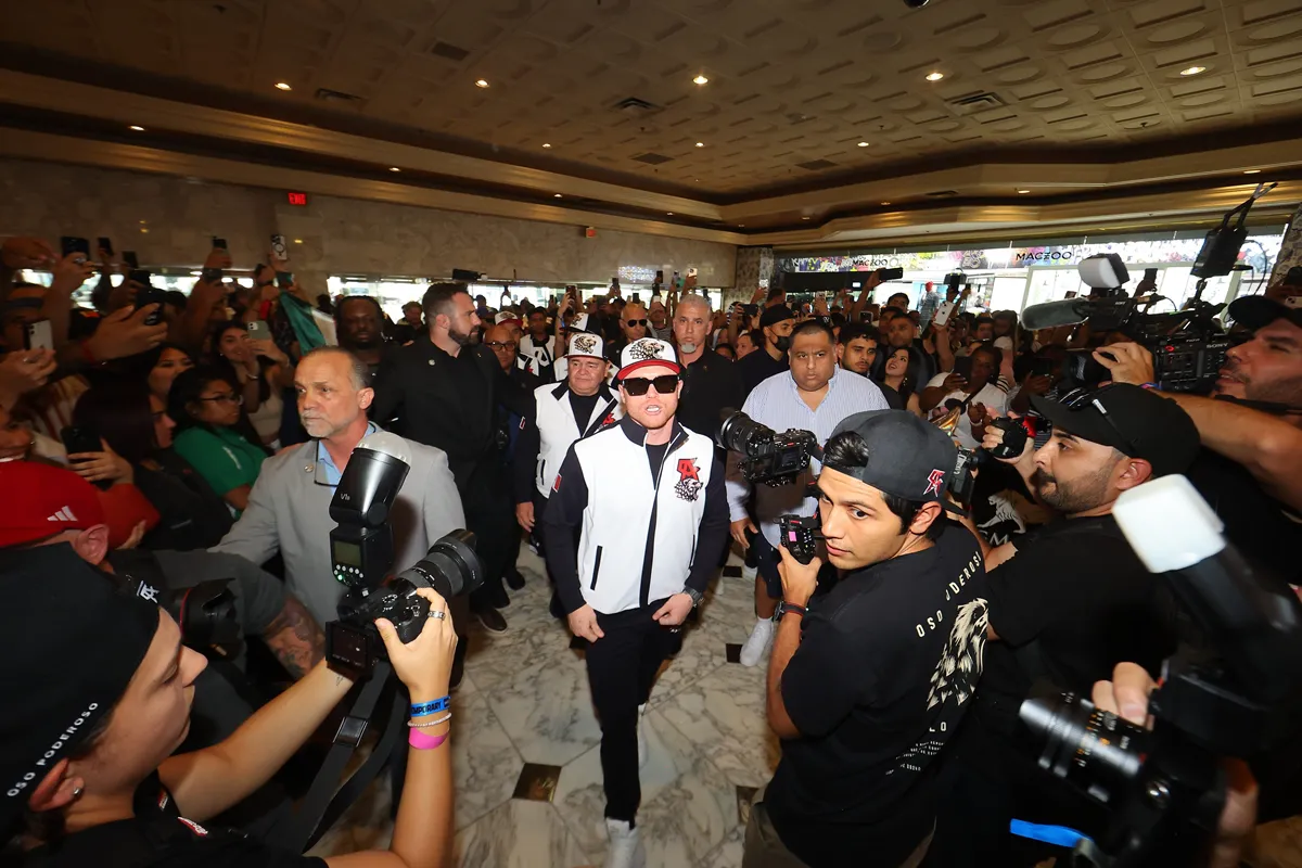 Canelo vs Berlanga Grand Arrivals - 09.10.24_09_14_2024_Grand Arrivals (6)
