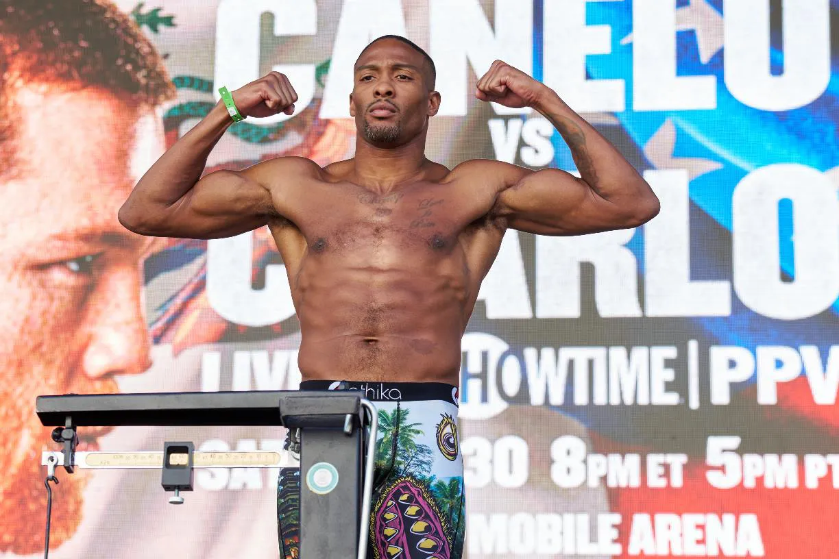 0001_Canelo vs Charlo Weigh-ins