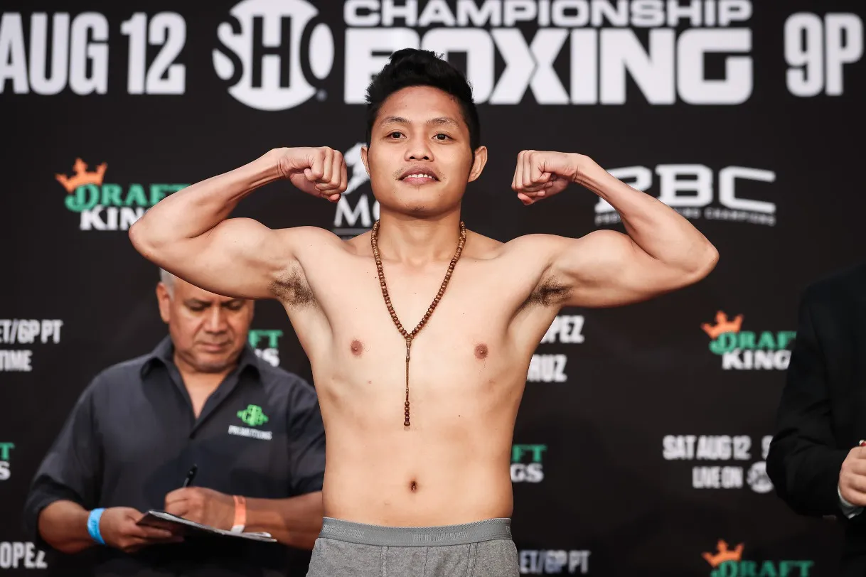 SHO - odriguez v Lopez - MD - Weigh In - WESTCOTT-16