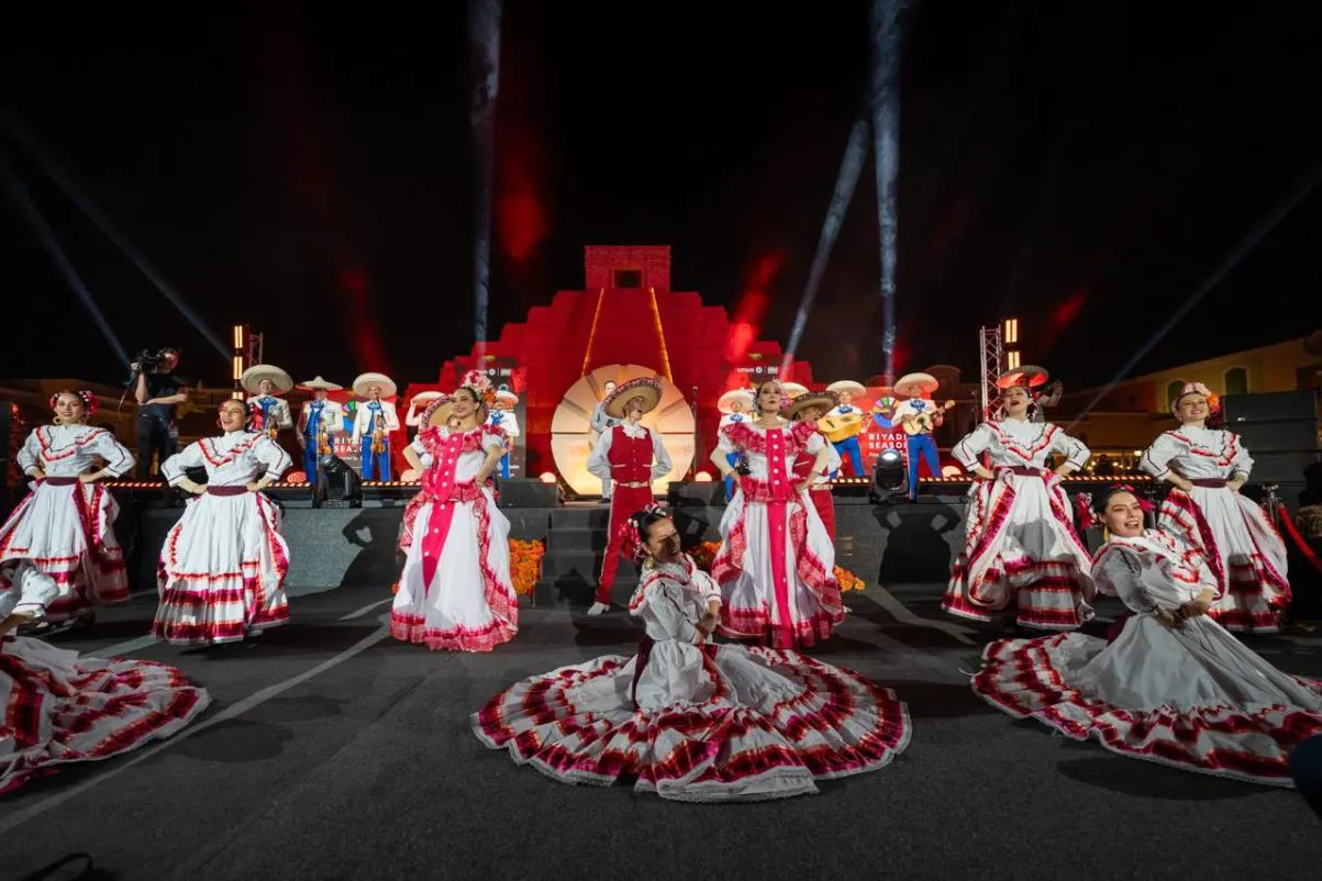 WhatsApp Image 2024-11-13 at 00.15.03 (1)