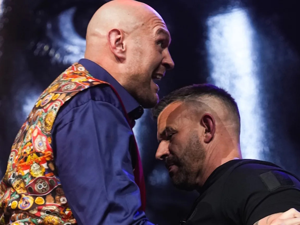 FuryUsykAnuncioOficialTR-14