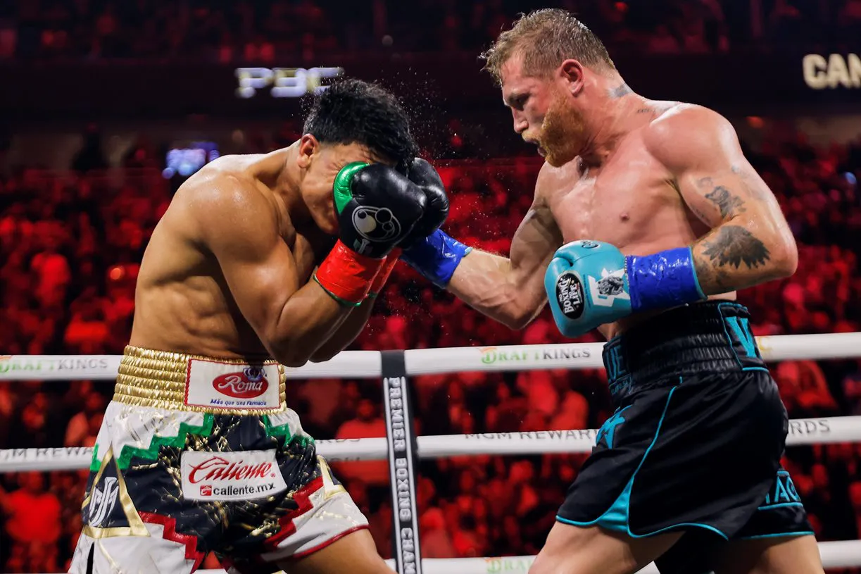 Canelo Alvarez vs Jaime Munguia_05_04_2024_Fight (2)