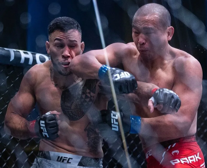 Jun Yong Park gana por dividida a Brad Tavares en Las Vegas