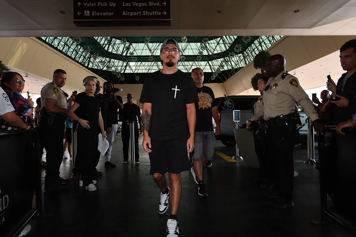 Canelo vs Berlanga Grand Arrivals - 09.10.24_09_14_2024_Grand Arrivals (8)