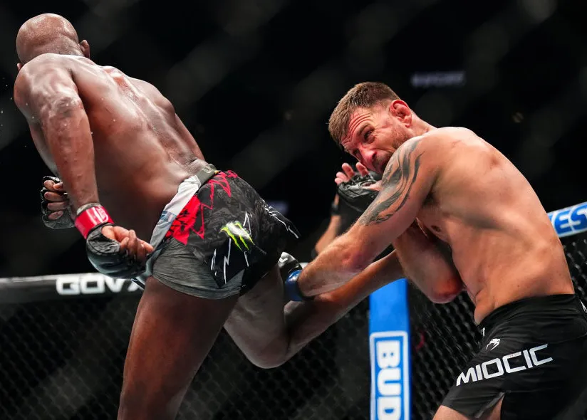 Jon Jones retiene tras noquear a Stipe Miocic en UFC 309