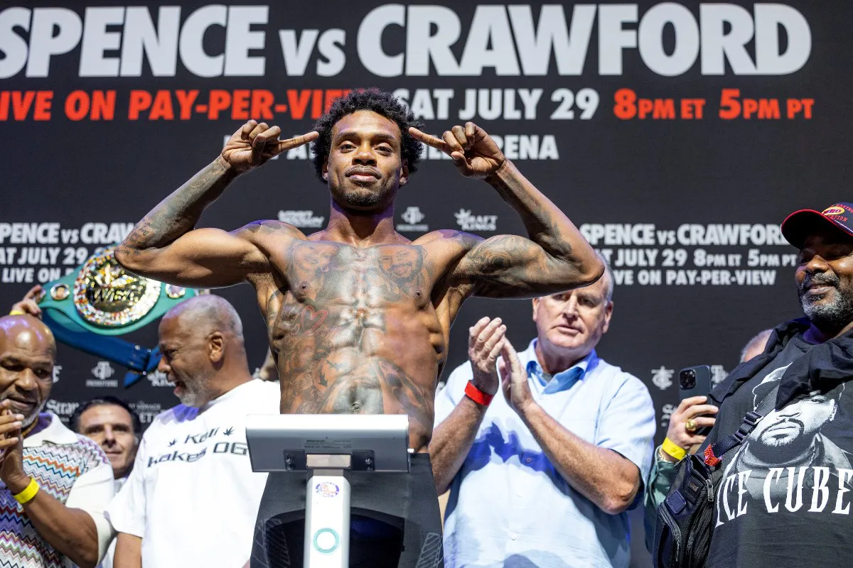 049_Spence_Crawford_Weigh-ins