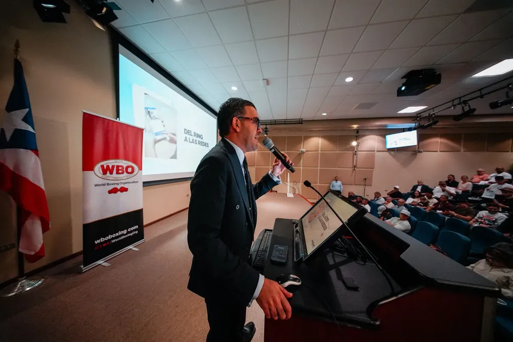 Gustavo Olivieri en charla WBO Gives Back