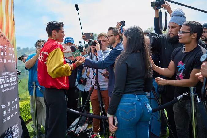 0095_Ryan Garcia media workout