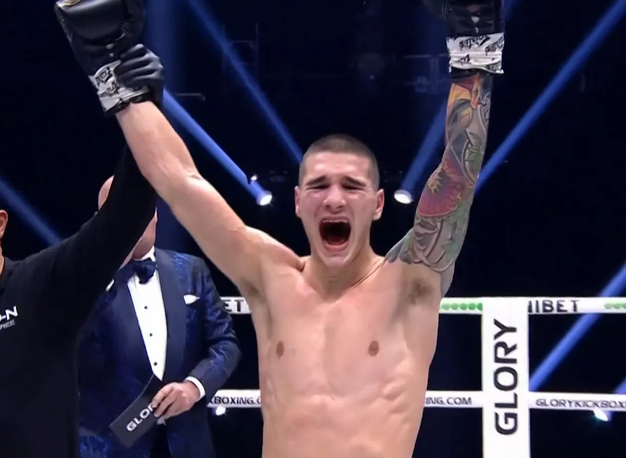 Hristov vence por puntos a Groenhart en Rotterdam