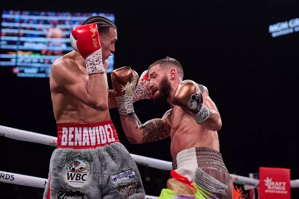 0061_Caleb Plant vs David Benavidez