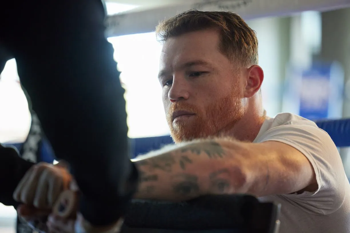0003_Canelo Alvarez media workout