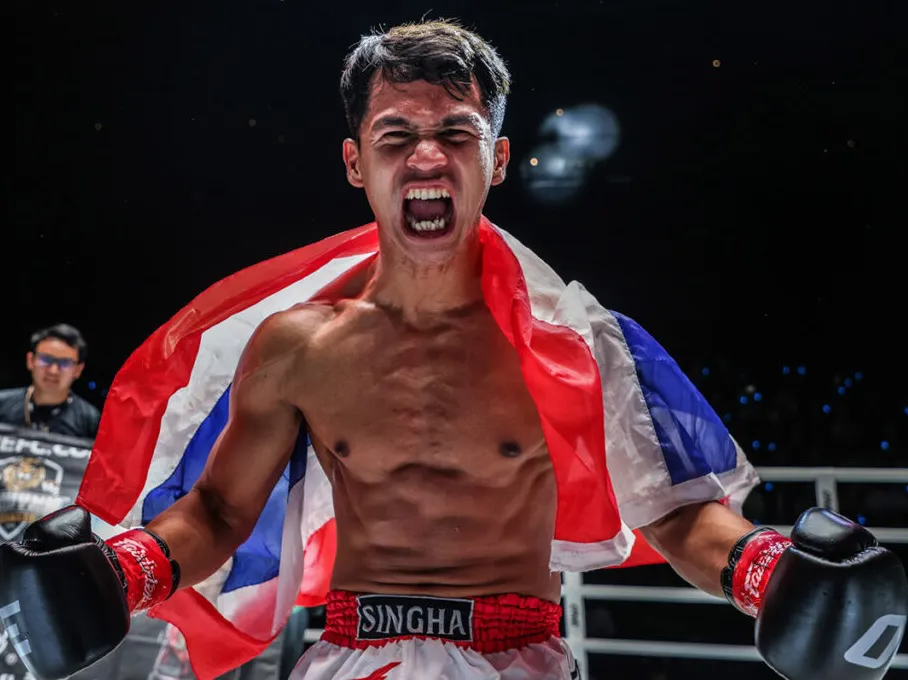 Superbon Tawanchai es sólo otro gran combate en mi vida