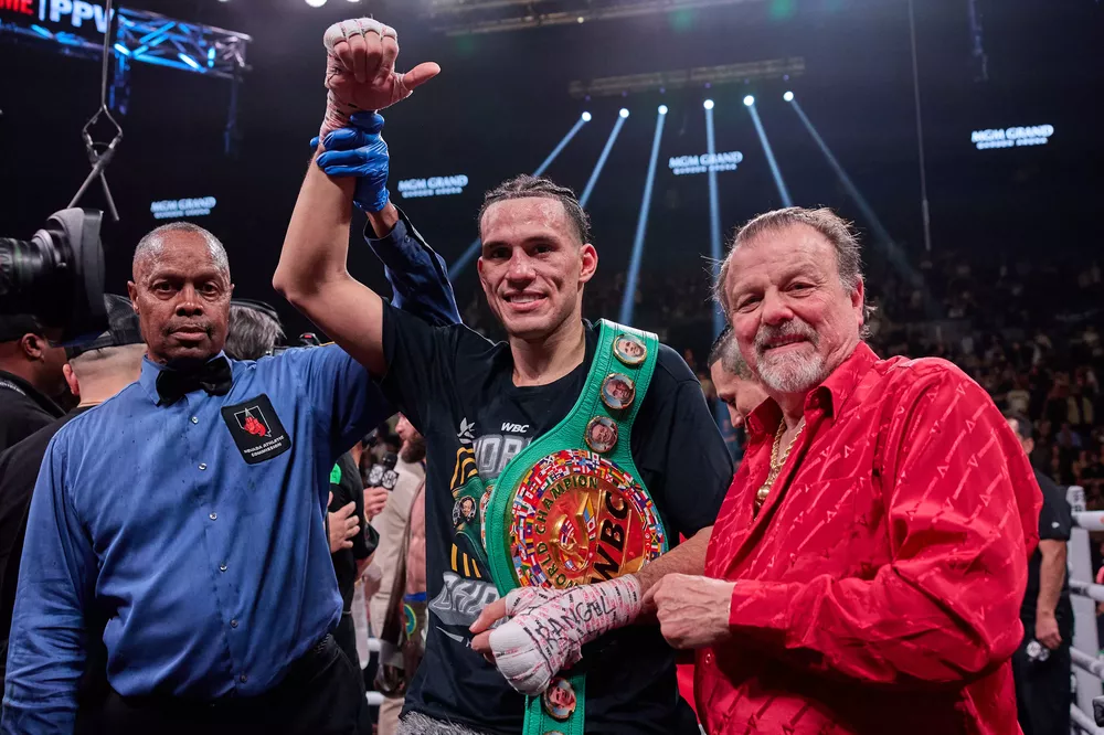 0077_Caleb Plant vs David Benavidez