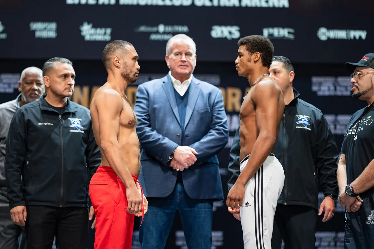 Benavidez vs Andrade Weigh-in - 11.24.23_11_25_2023_Weigh-in (10)