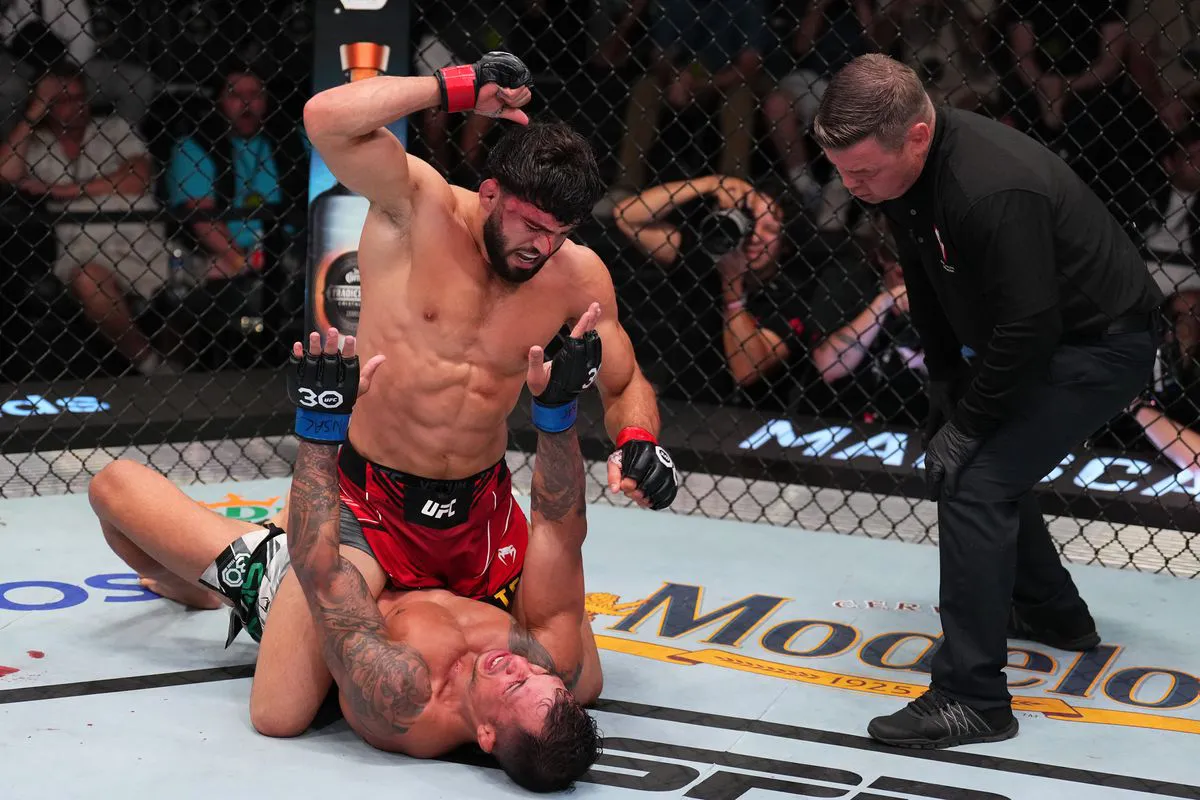 Arman Tsarukyan noquea a Joaquim Silva en Las Vegas