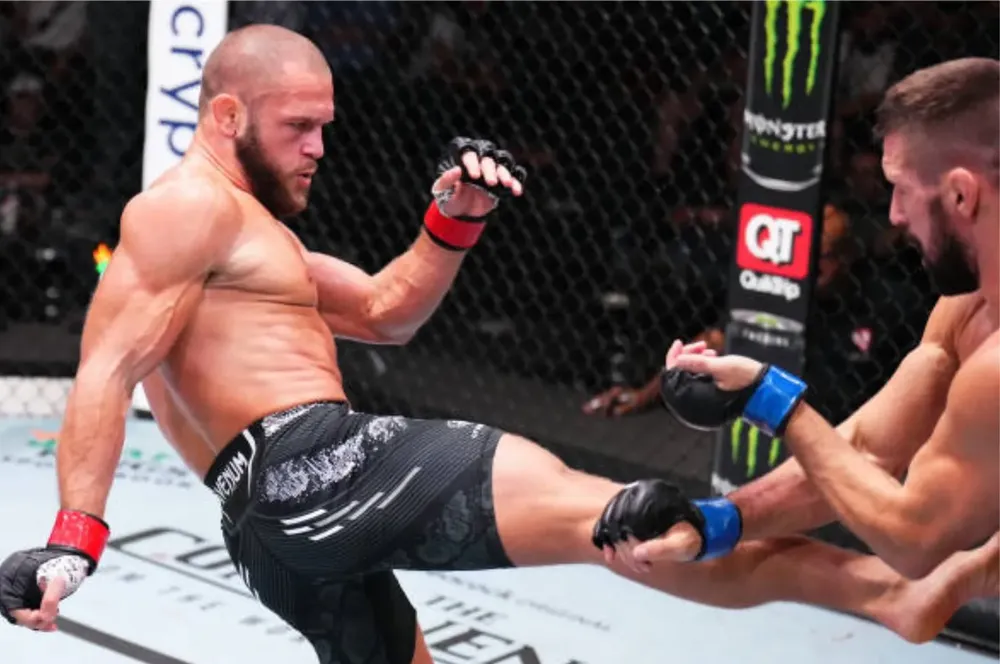 Gamrot gana por nocaut tras lesión de Fiziev en Las Vegas