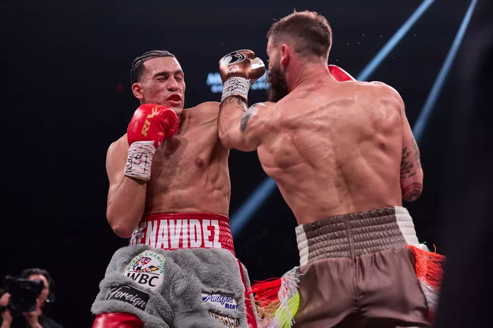 0060_Caleb Plant vs David Benavidez