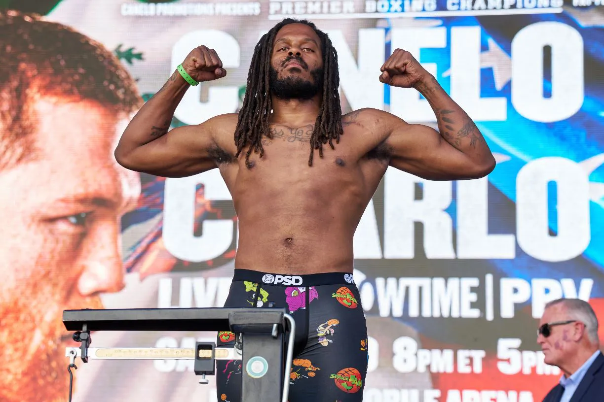 0010_Canelo vs Charlo Weigh-ins